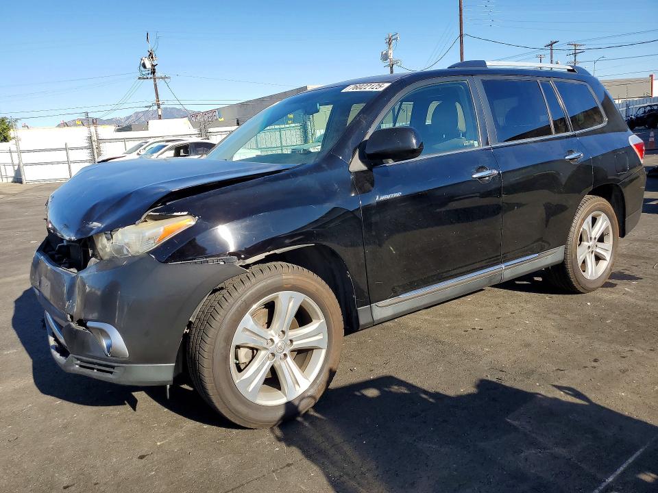 TOYOTA HIGHLANDER 2013 with VIN 5TDYK3EH3DS130242 - Photo from auction
