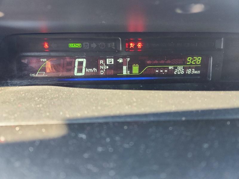 Photo 9 from auction – 2014 TOYOTA PRIUS V with VIN JTDZN3EU9E3322891