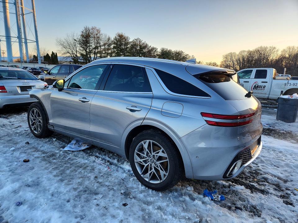 Photo 2 from auction – 2023 GENESIS GV70 with VIN KMUMADTB8PU135701