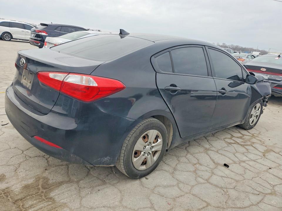 Photo 3 from auction – 2016 KIA FORTE with VIN KNAFK4A69G5574895