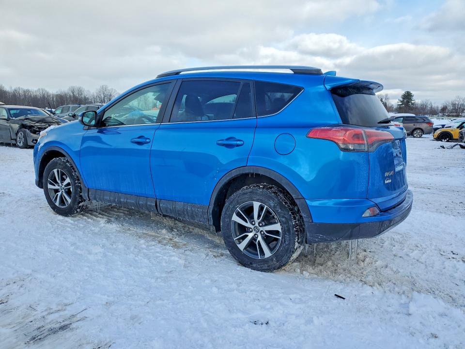 Photo 2 from auction – 2018 TOYOTA RAV4 ADVEN with VIN 2T3RFREV2JW703286