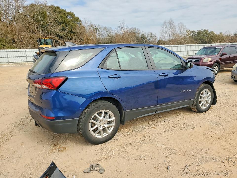 Photo 3 from auction – 2022 CHEVROLET EQUINOX LS with VIN 3GNAXHEV4NS224303