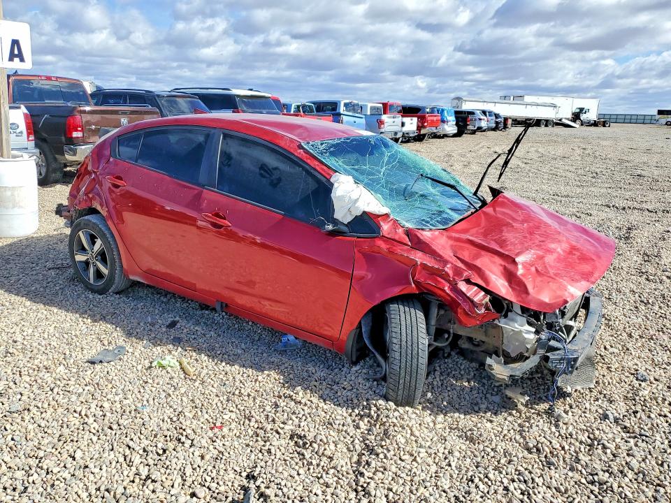 Photo 4 from auction – 2018 KIA FORTE with VIN 3KPFL4A77JE275409