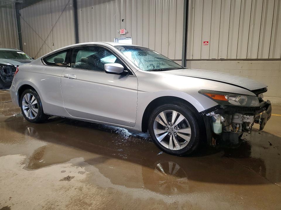 Photo 4 from auction – 2010 HONDA ACCORD with VIN 1HGCS1B36AA020366