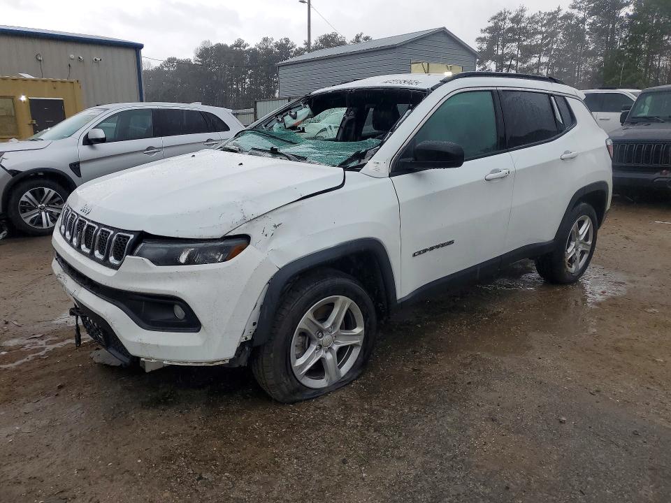 JEEP COMPASS LA 2023 with VIN 3C4NJDBN8PT553379 - Photo from auction