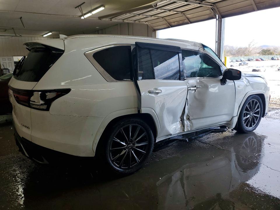 Photo 3 from auction – 2024 LEXUS LX with VIN JTJMB7CX0R4045861