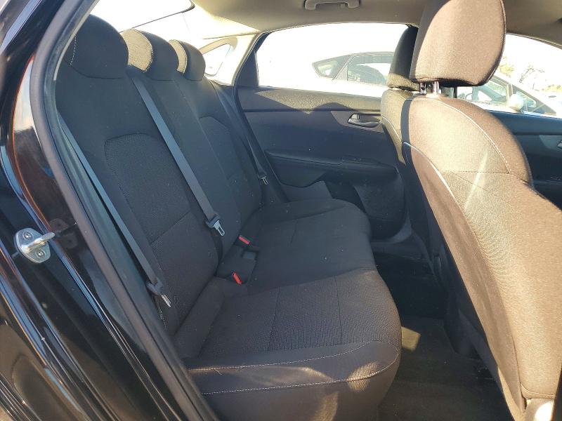 Photo 10 from auction – 2019 KIA FORTE FE with VIN 3KPF24AD3KE033551