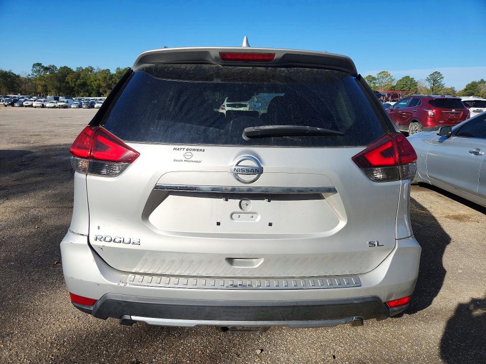 Photo 6 from auction – 2017 NISSAN ROGUE S with VIN 5N1AT2MT2HC851492
