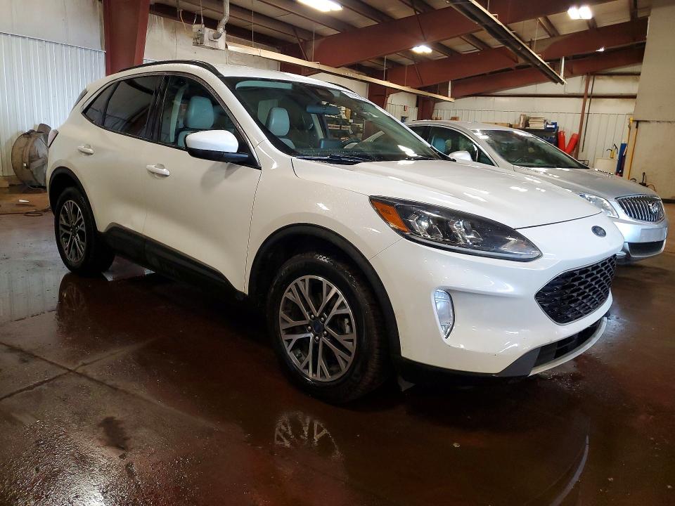 Photo 4 from auction – 2020 FORD ESCAPE with VIN 1FMCU9H6XLUA58723