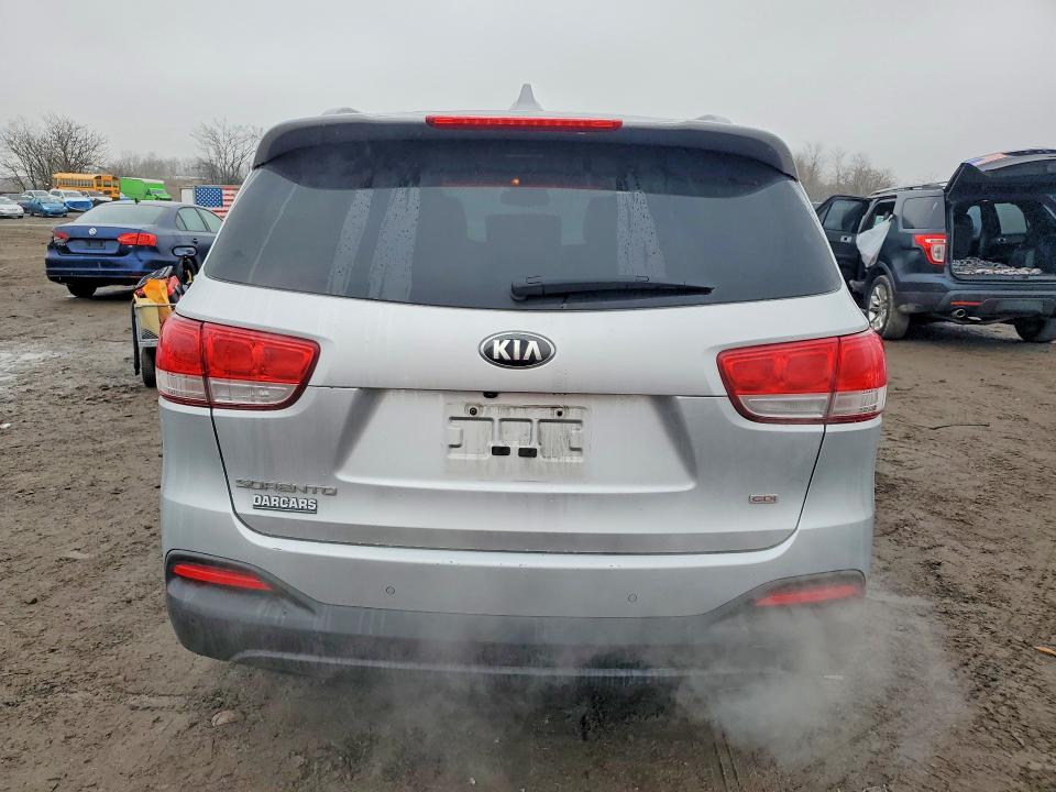 Photo 6 from auction – 2016 KIA SORENTO with VIN 5XYPG4A35GG150586