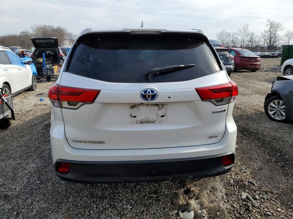 Photo 6 from auction – 2019 TOYOTA HIGHLANDER with VIN 5TDJGRFH6KS054551