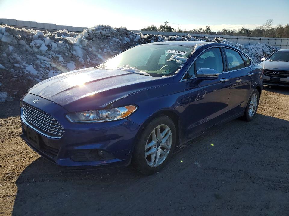 FORD FUSION 2015 مع رقم تعريف المركبة 1FA6P0HD1F5111719 - صورة من المزاد