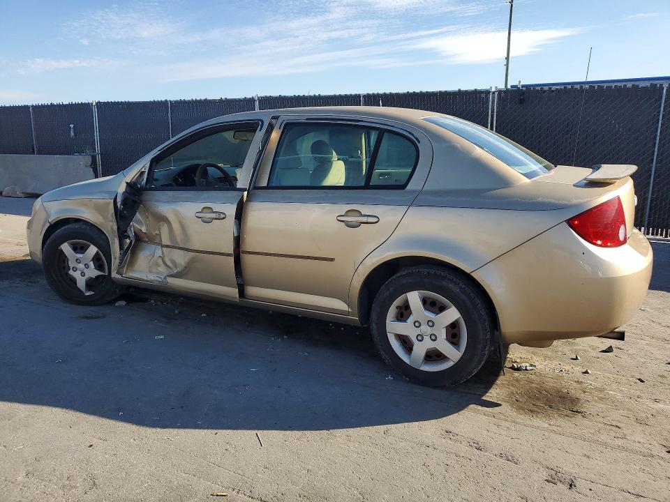 Photo 2 from auction – 2005 CHEVROLET COBALT with VIN 1G1AK52F157583800