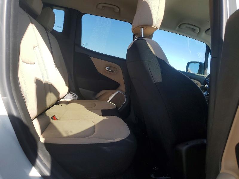 Photo 11 from auction – 2018 JEEP RENEGADE with VIN ZACCJBAB8JPH27498