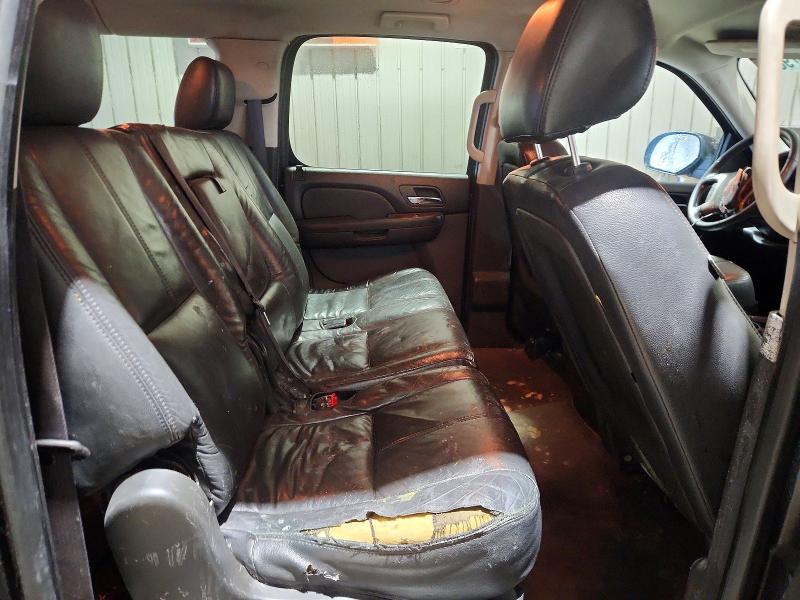 Photo 11 from auction – 2012 CHEVROLET SUBURBAN K with VIN 1GNSKHE76CR287780