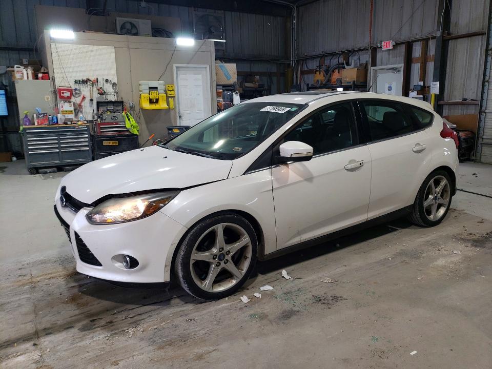 FORD FOCUS 2012 with VIN 1FAHP3N23CL347356 - Photo from auction