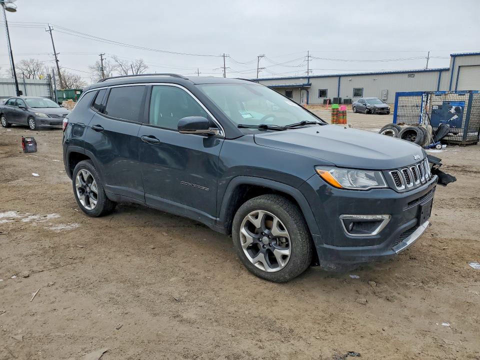 Photo 4 from auction – 2018 JEEP COMPASS with VIN 3C4NJDCB3JT281139