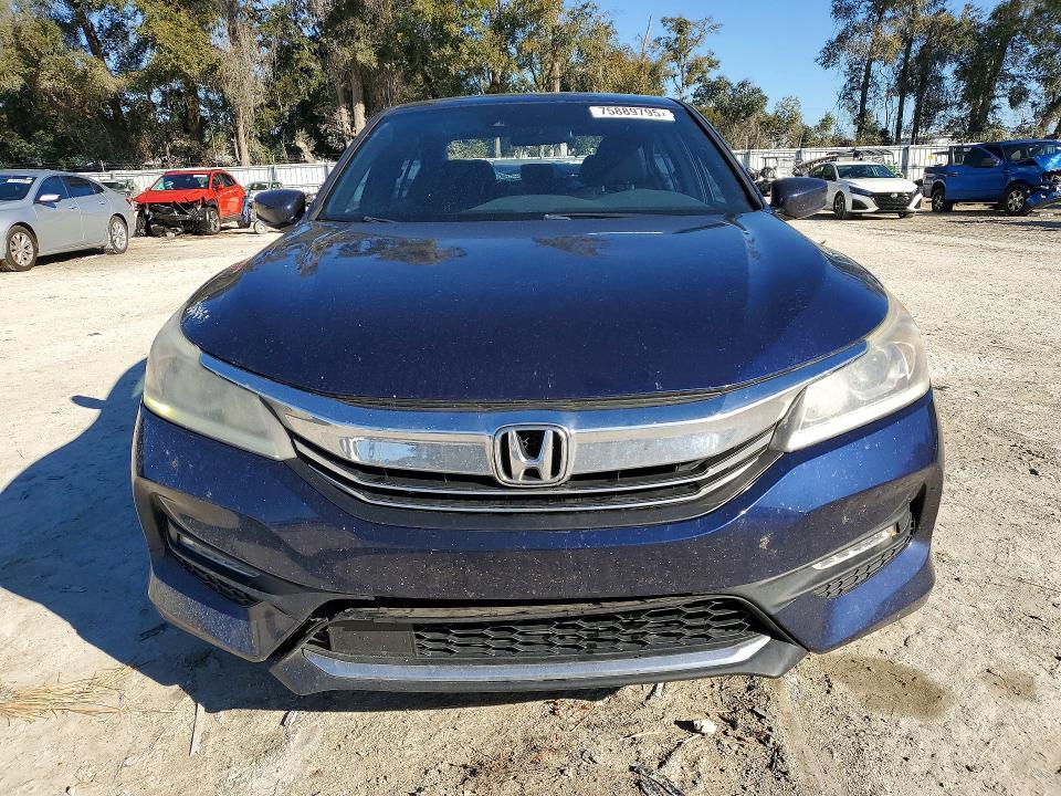 Photo 5 from auction – 2016 HONDA ACCORD with VIN 1HGCR2F66GA186000