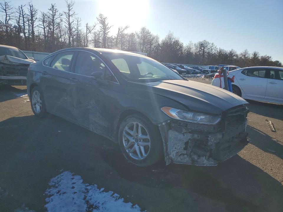 Photo 4 from auction – 2016 FORD FUSION with VIN 3FA6P0HD0GR196969