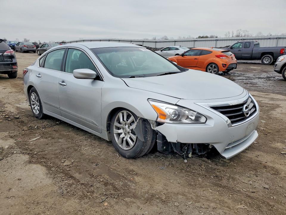 Photo 4 from auction – 2015 NISSAN ALTIMA with VIN 1N4AL3AP5FC175253