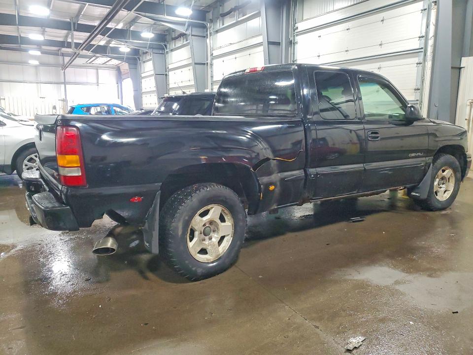 Photo 3 from auction – 2002 GMC SIERRA K15 with VIN 2GTFK69U121355389