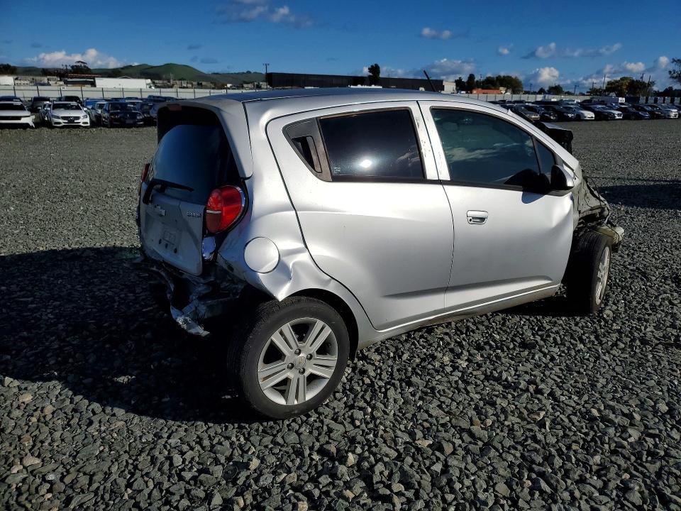 Photo 3 from auction – 2014 CHEVROLET SPARK with VIN KL8CB6S99EC576500