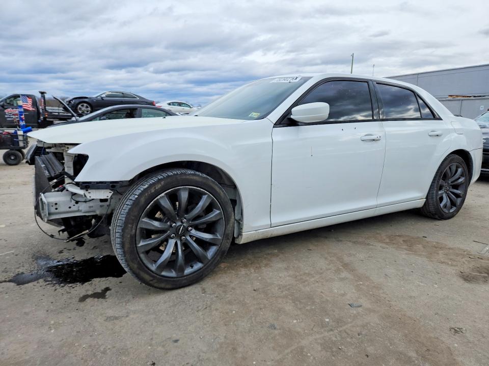 CHRYSLER 300 2014 with VIN 2C3CCABG4EH228644 - Photo from auction
