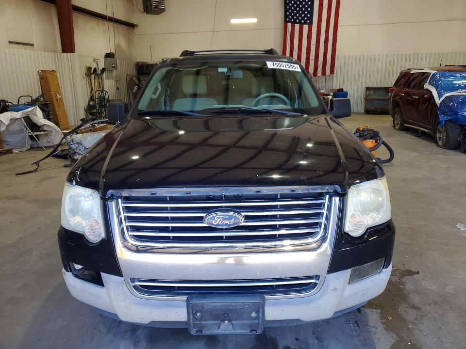 Photo 5 from auction – 2006 FORD EXPLORER with VIN 1FMEU63EX6UA2608