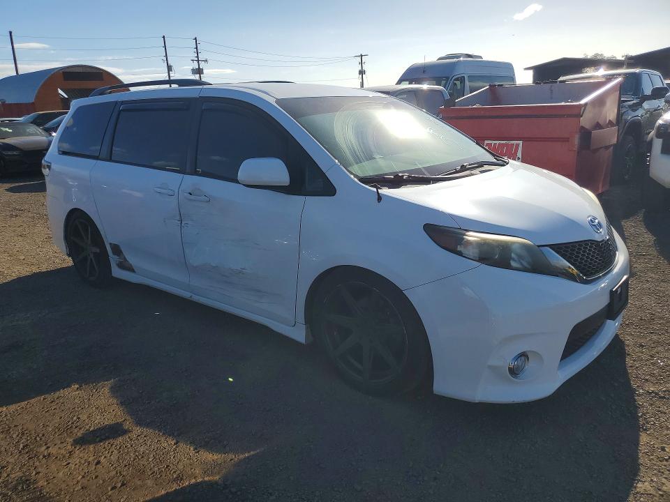 Photo 4 from auction – 2011 TOYOTA SIENNA with VIN 5TDXK3DC0BS108696