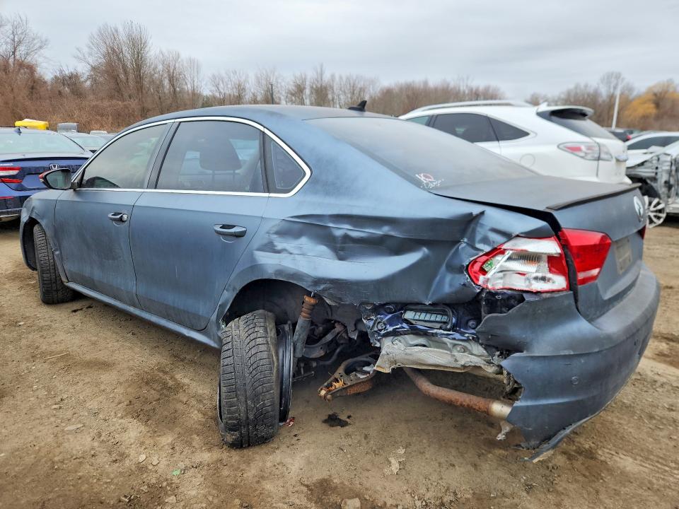 Photo 2 from auction – 2012 VOLKSWAGEN PASSAT with VIN 1VWBN7A35CC058424