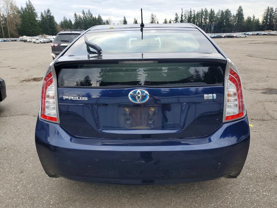 Photo 6 from auction – 2015 TOYOTA PRIUS with VIN JTDKN3DU1F0473049