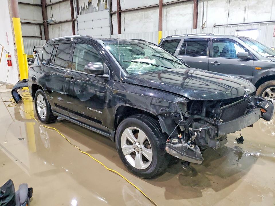 Photo 4 from auction – 2015 JEEP COMPASS with VIN 1C4NJCBB6FD281371
