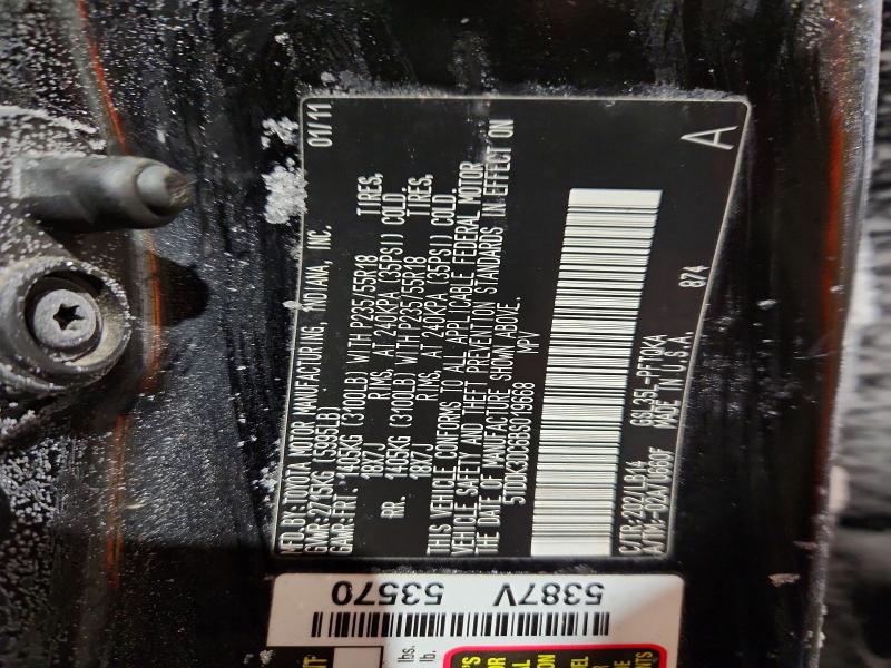Photo 14 from auction – 2011 TOYOTA SIENNA XLE with VIN 5TDDK3DC6BS019668