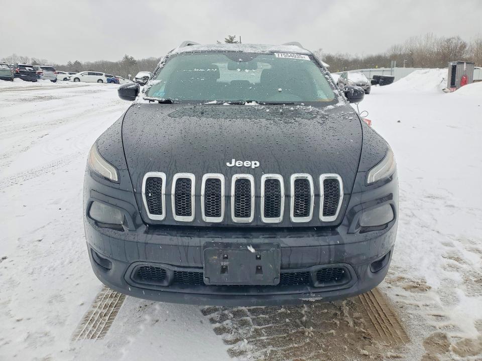 Photo 5 from auction – 2016 JEEP CHEROKEE with VIN 1C4PJMCB5GW117211