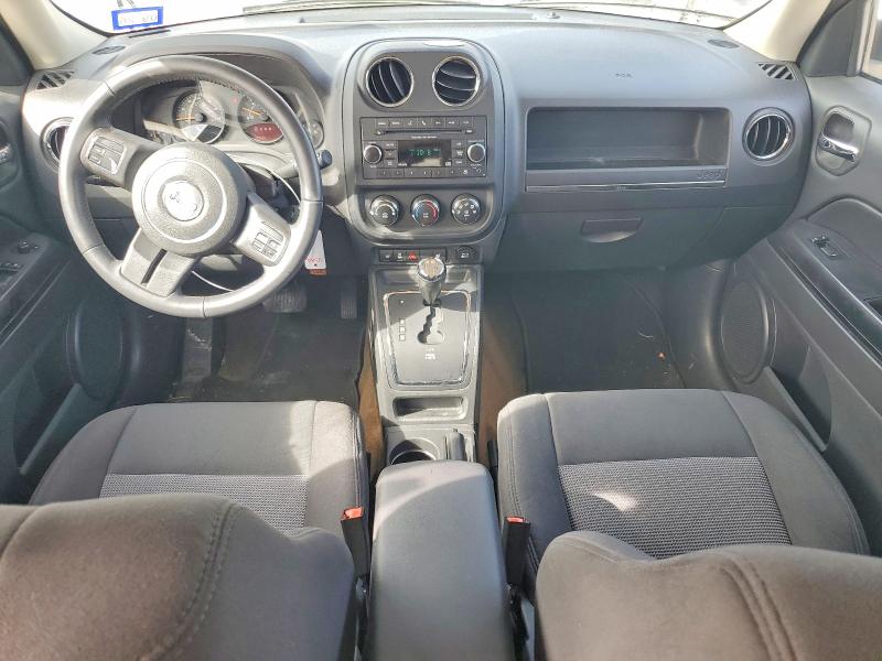 Photo 8 from auction – 2017 JEEP PATRIOT with VIN 1C4NJPFA4HD119217