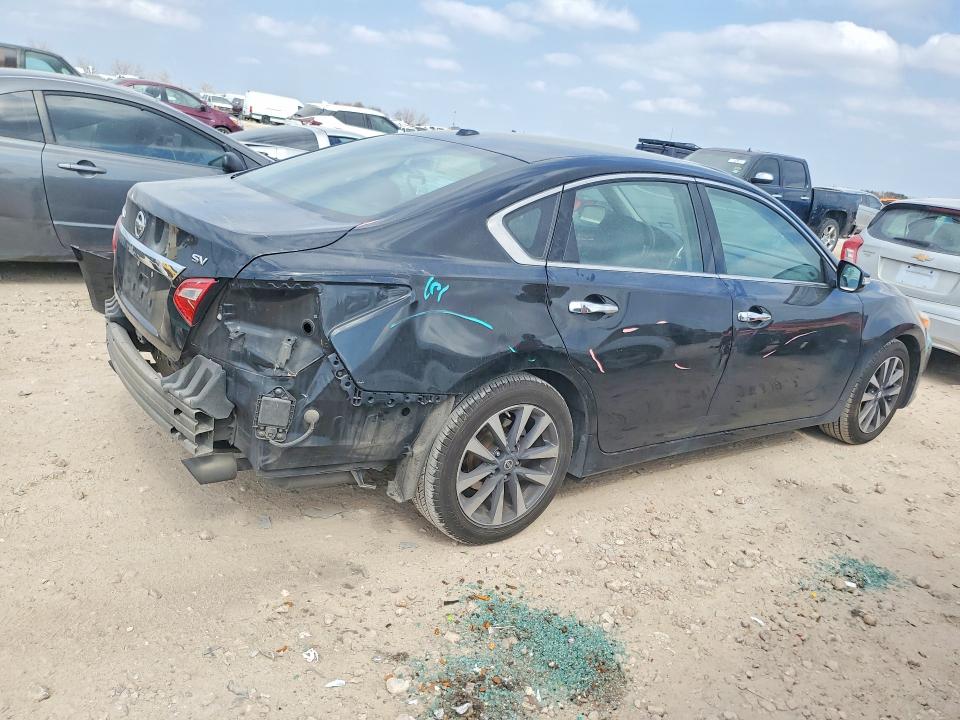 Photo 3 from auction – 2017 NISS ALTIMA with VIN 1N4AL3AP8HC151015