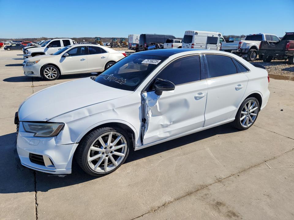 AUDI A3 2017 with VIN WAUAUGFF2H1066601 - Photo from auction