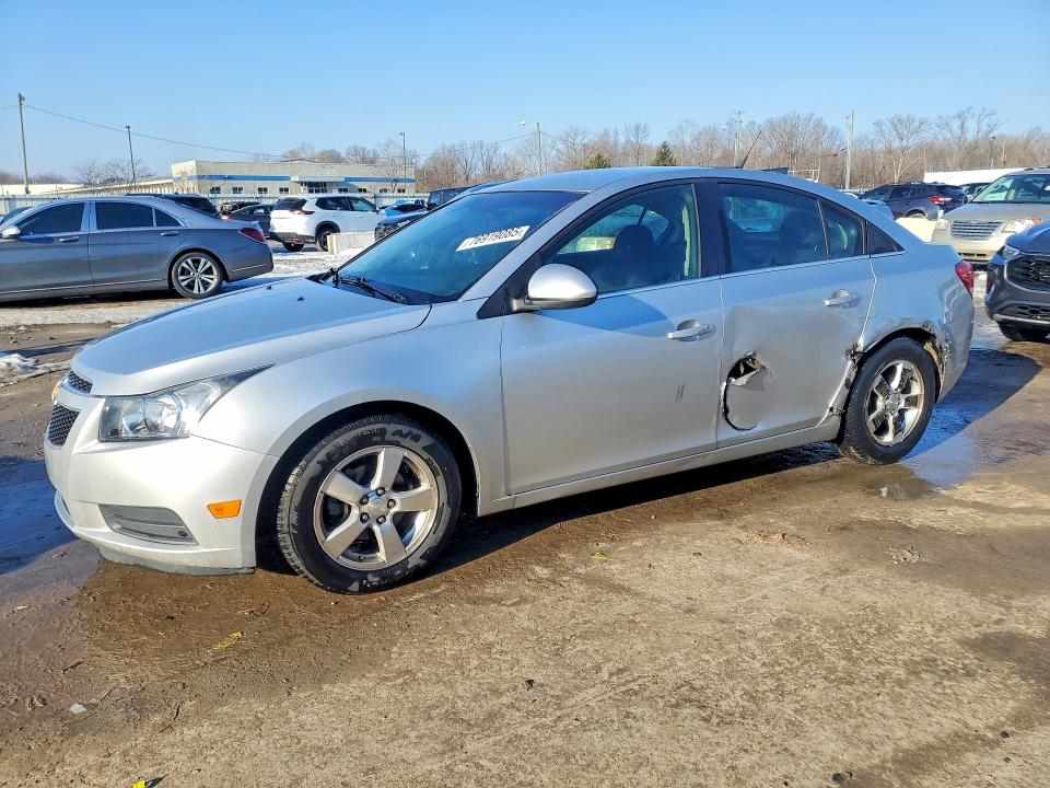 CHEVROLET CRUZE 2014 with VIN 1G1PC5SB5E7116609 - Photo from auction