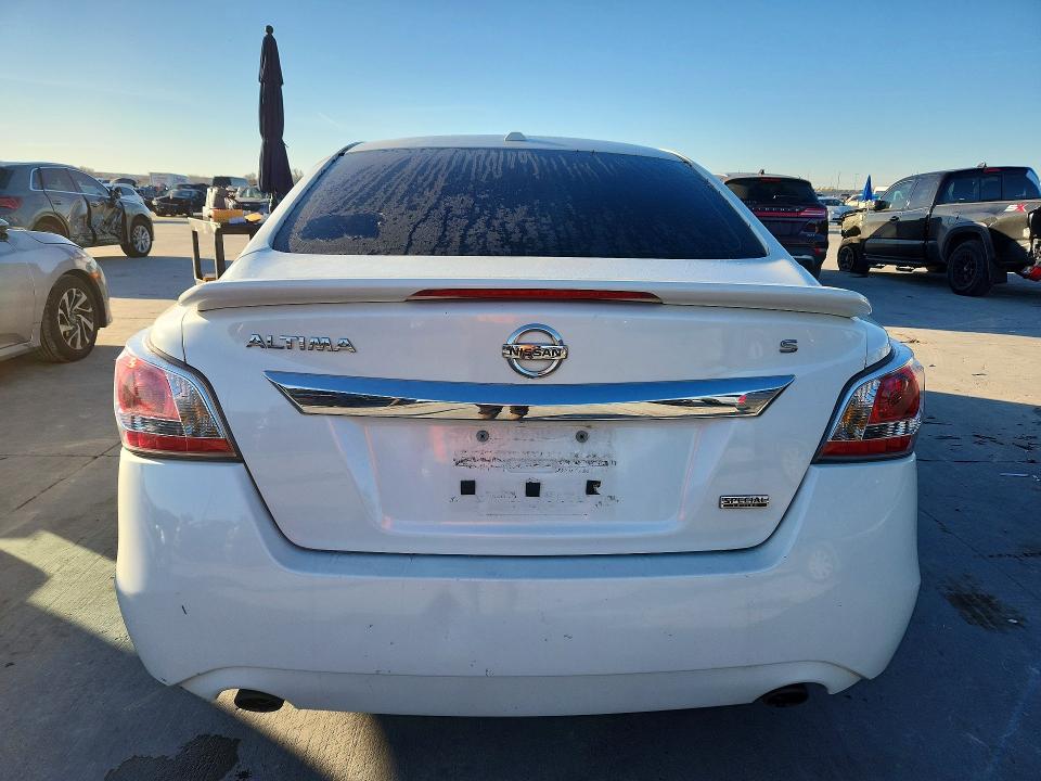 Photo 6 from auction – 2015 NISSAN ALTIMA 2.5 with VIN 1N4AL3AP1FN902425