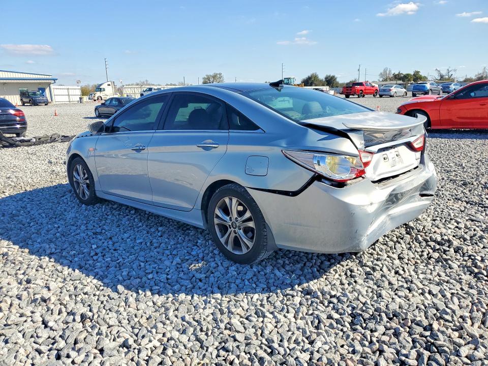 Photo 2 from auction – 2013 HYUNDAI SONATA SE with VIN 5NPEC4AC5DH626326