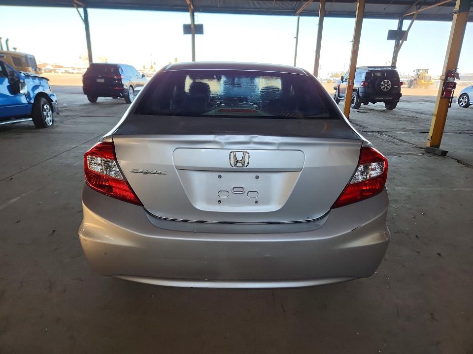 Photo 6 from auction – 2012 HONDA CIVIC with VIN 2HGFB2F57CH585020