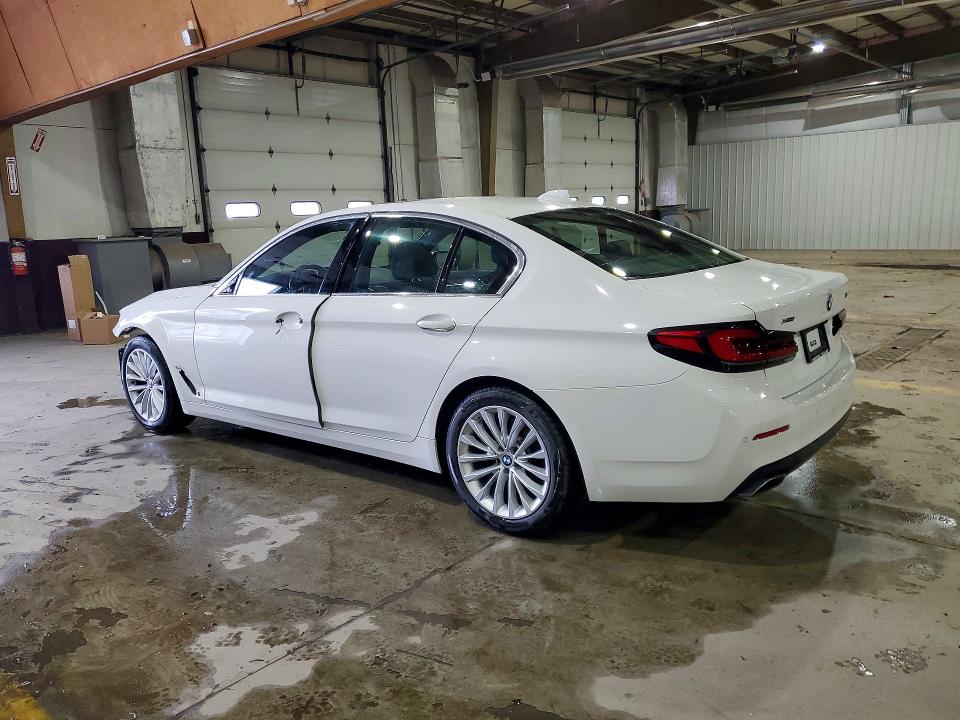 Photo 2 from auction – 2022 BMW 530 XI with VIN WBA13BJ0XNCJ37570