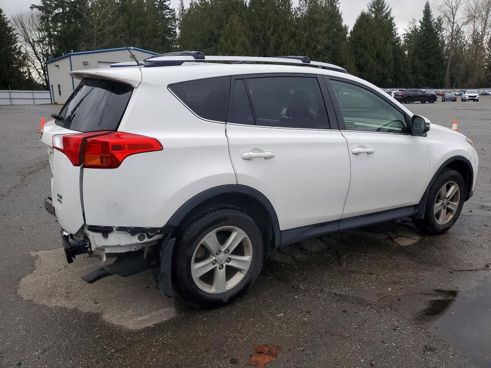 Photo 3 from auction – 2013 TOYOTA RAV4 with VIN JTMRFREV3DD031210
