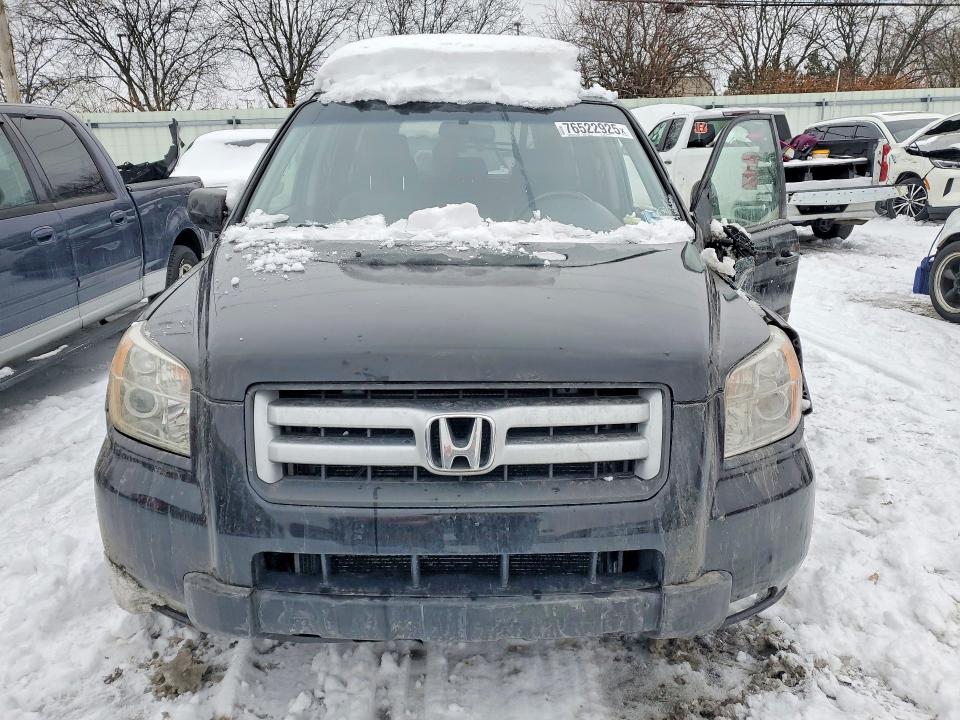 Фото 5 с аукциона – 2008 HONDA PILOT с VIN 5FNYF187X8B014218
