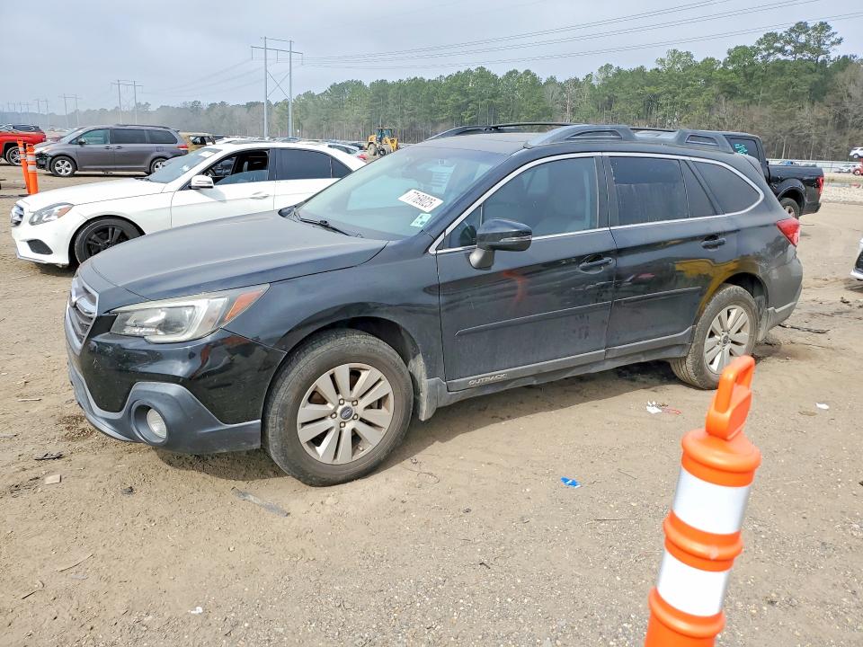 SUBARU OUTBACK 2018 с VIN 4S4BSAHC8J3292600 - Снимка от търг