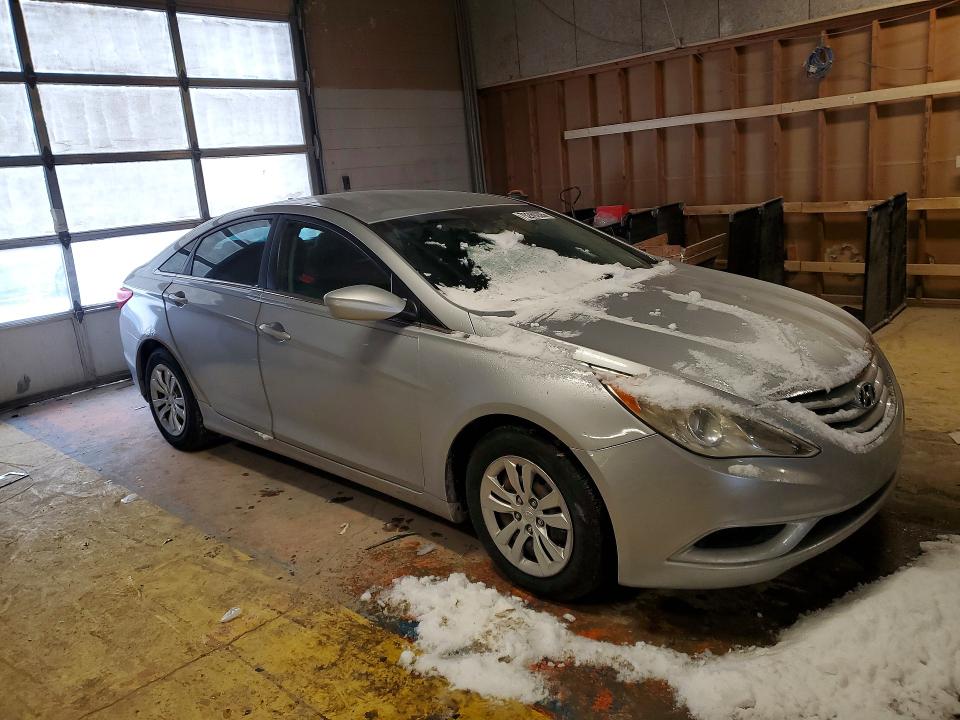Photo 4 from auction – 2012 HYUNDAI SONATA GLS with VIN 5NPEB4AC4CH324396