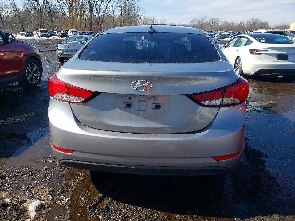 Photo 6 from auction – 2015 HYUNDAI ELANTRA with VIN KMHDH4AE0FU393216