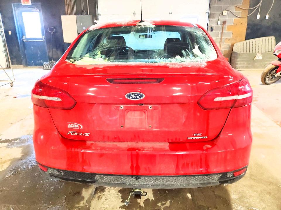 Photo 6 from auction – 2016 FORD FOCUS with VIN 1FADP3F26GL203822