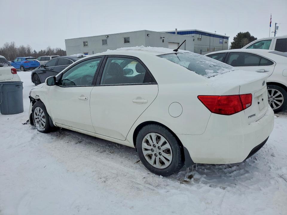 Photo 2 from auction – 2013 KIA FORTE with VIN KNAFT4A24D5713322