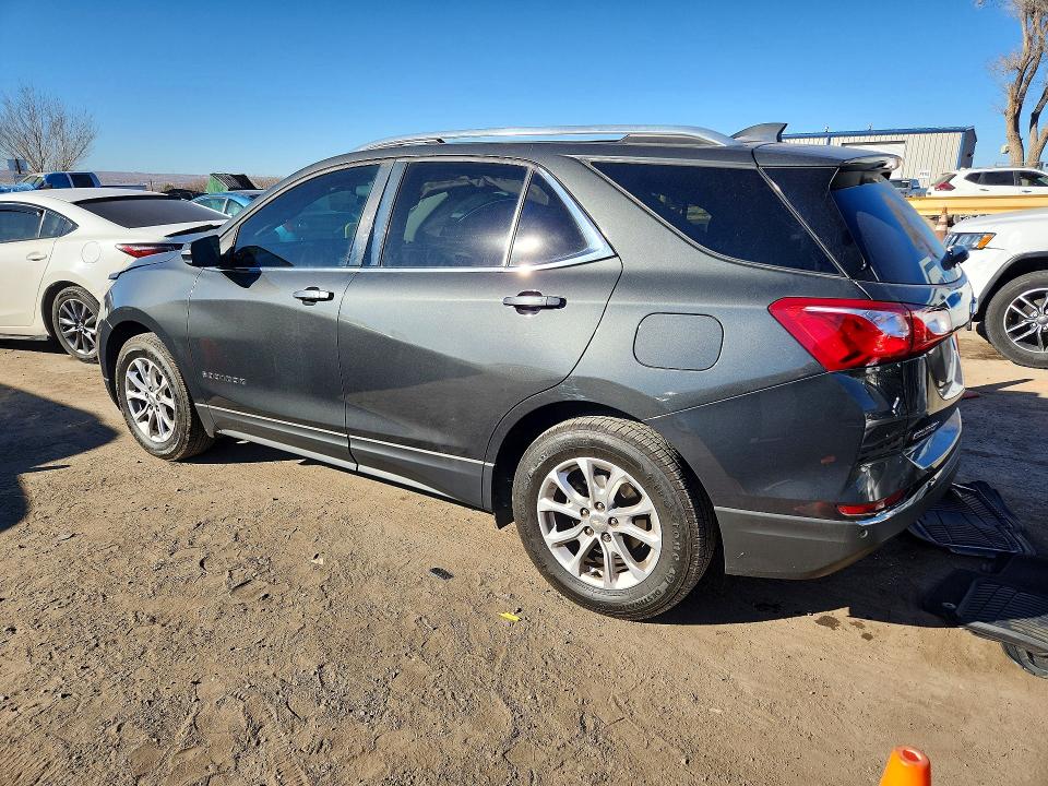 Photo 2 from auction – 2018 CHEVROLET EQUINOX LT with VIN 3GNAXJEV1JL101442